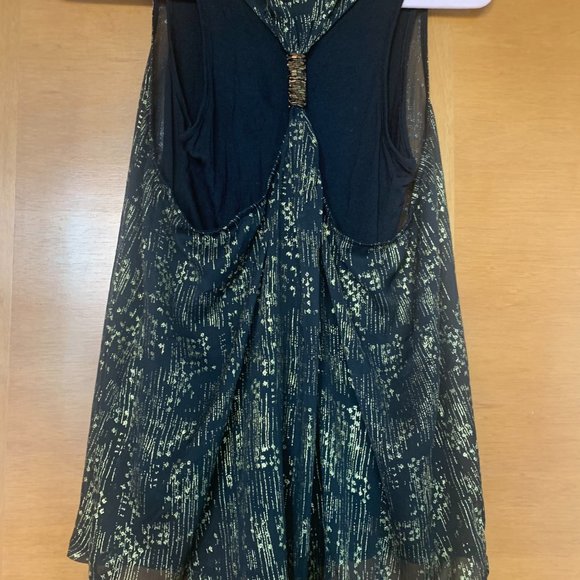 Black top with gold details - Picture 2 of 4